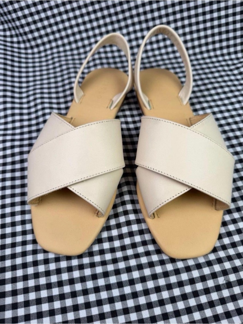 Nisolo Cream All Day Cross Strap Cross Slingback Sandals for Women - Picture 2 of 4